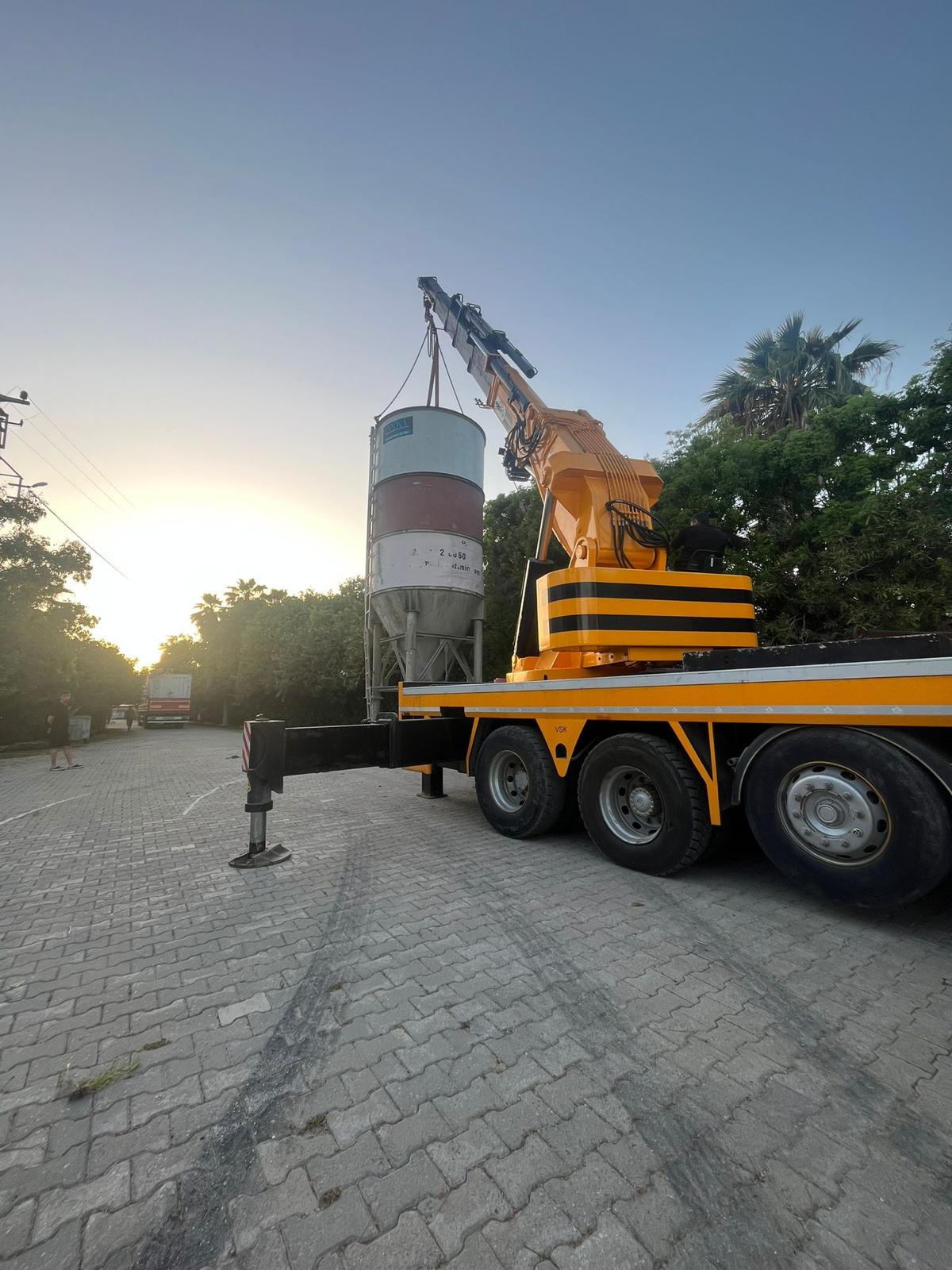 WhatsApp Image 2025-07-16 at 13.10.13 (1) WhatsApp Image 2025-07-16 at 13.10.13 (1)